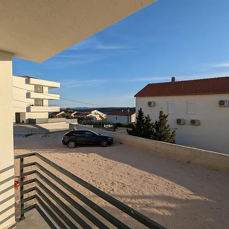 Casa Leda Banjol Apartment Barbat na Rabu Exterior photo