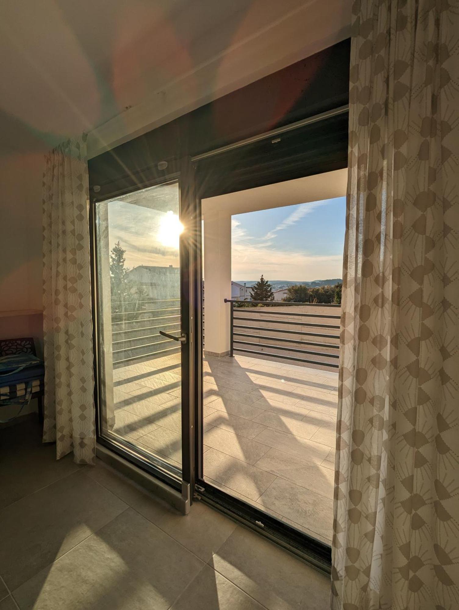 Casa Leda Banjol Apartment *